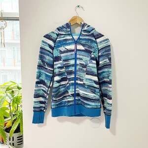 Ivivva Blue & White Print Zip Jacket Size 12